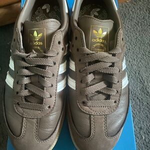 NWT Brown Adidas Sambas